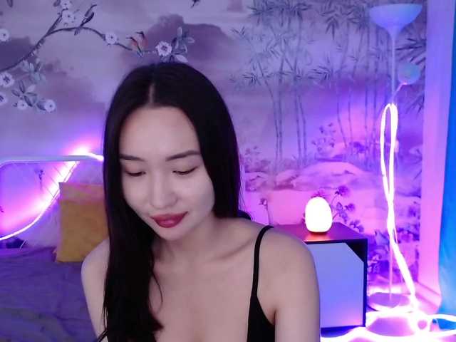 Photos TomikoMilo Have you ever tried royal blowjob or ever hear about this ? Ask me ! My fav vibe level 5,10,20,30,40,50, 66 it goes me crazy #asian #mistress #skinny #squirt #stockings