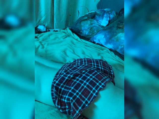 Broadcast screenshots TreshGirls