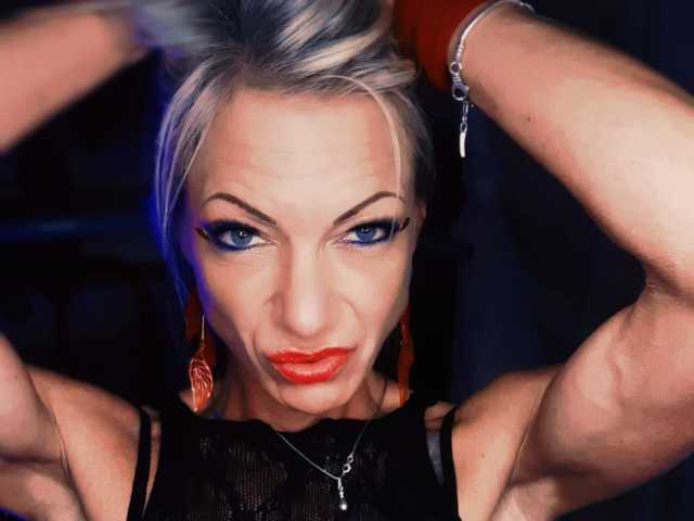 Photo of the profile TrophyMilf