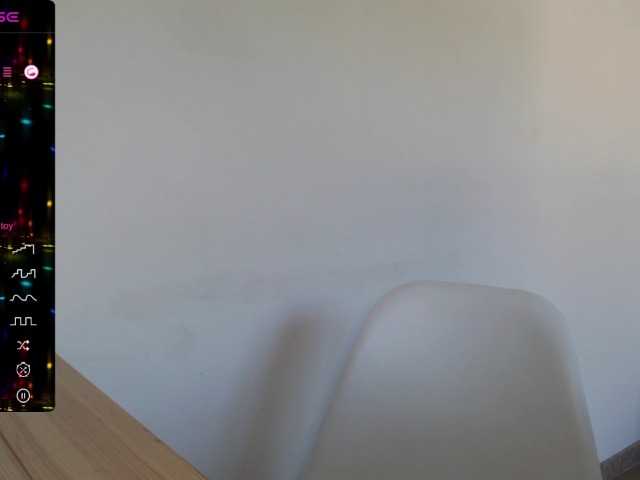 Broadcast screenshots Vanessa30