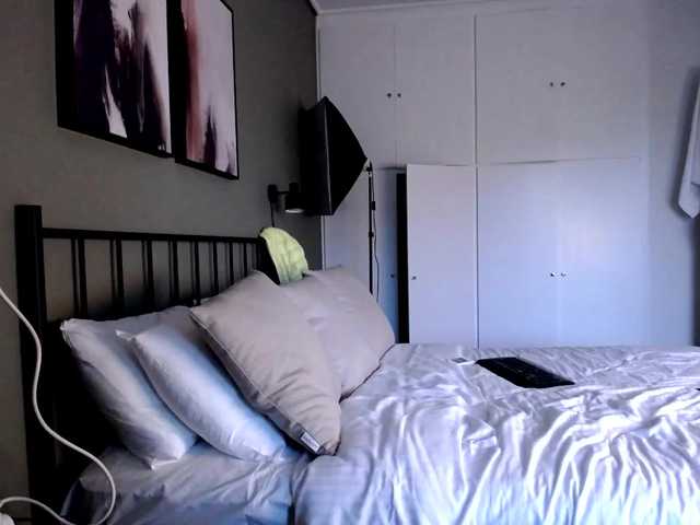 Broadcast screenshots VanessaBenz