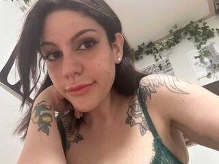 Erotic video chat Velvet-Berry99