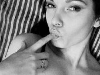 Erotic video chat vialleta