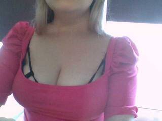 Erotic video chat vicci95