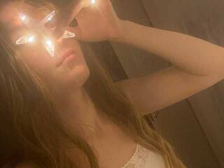 Erotic video chat VictoriaCollins