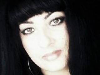 Erotic video chat vikki8877