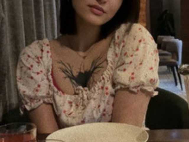 Photo of the profile VikkiHamilton