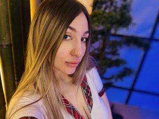 Erotic video chat KikkiRood