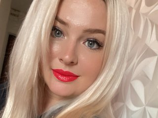Erotic video chat VikkiVia