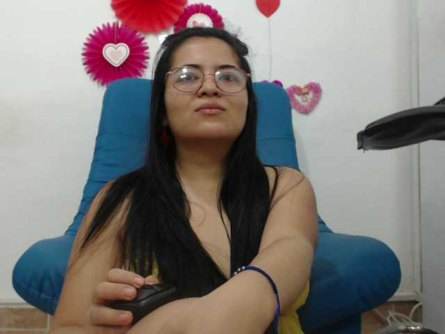 Photos Violetaloving hello lovers im violeta fun girl with big ass make me wet and show naked --LUSH ON --MAKE ME MOAN buy controle me toy and make me cum*i love roleplay and play oil* i do anal squrit and play pussy*I HAVE BIG CURVES AND CUTEFEET
