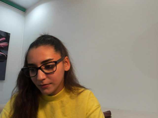 Broadcast screenshots violetmyers18