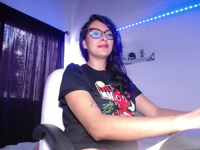 Broadcast screenshots violettmoon