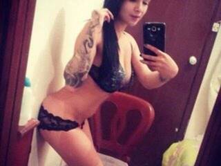 Erotic video chat Vioolet