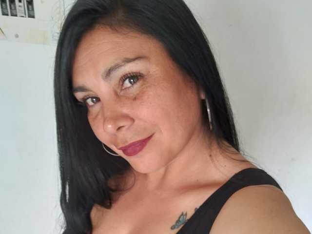 Photo of the profile vivian-milf-paint