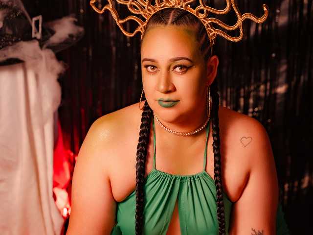 Photo of the profile VivianneHart