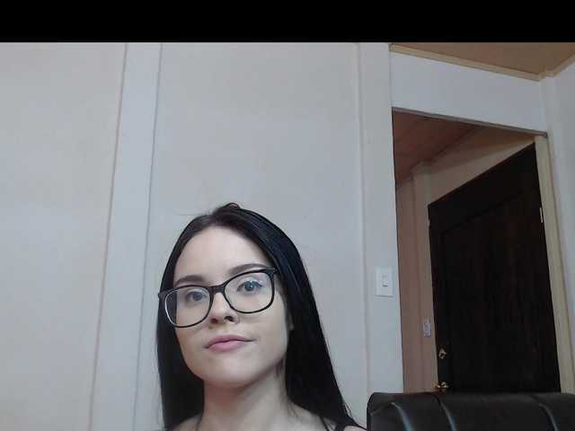 Broadcast screenshots pamela_w