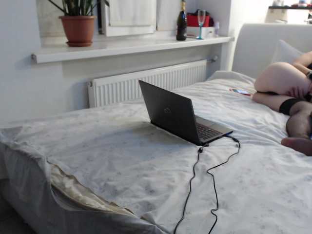 Broadcast screenshots Weee9Lovers