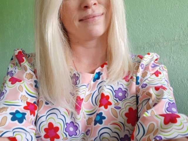 Broadcast screenshots whiteladyyy