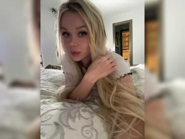 Broadcast screenshots -Riviera-