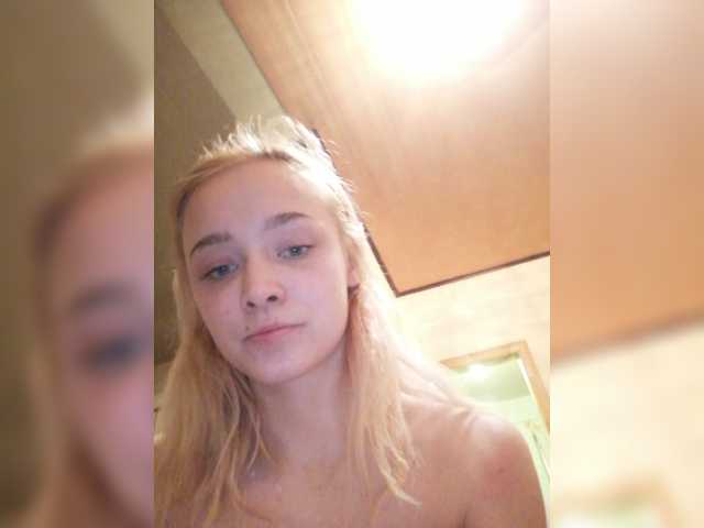 Broadcast screenshots x6eXSTAz9x