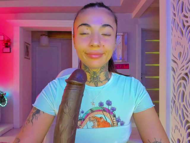 Broadcast screenshots XoGoldie