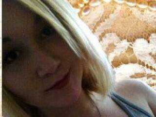 Erotic video chat xrosalinax