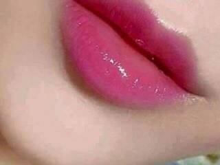 Erotic video chat xxYummyKiss