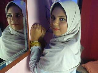 Erotic video chat YaminaIssawi