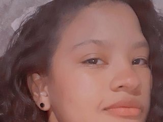 Erotic video chat Yohana23