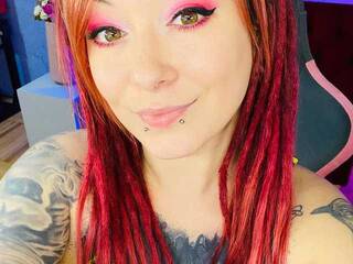 Erotic video chat Yolandi