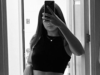 Erotic video chat KristinaMedow