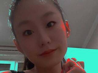 Erotic video chat Yumin