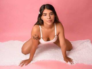 Erotic video chat YvonneCollins