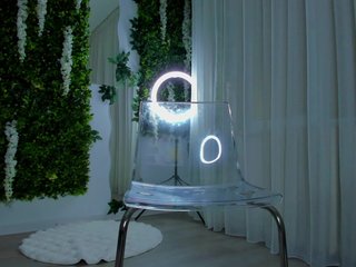 Erotic video chat ZinaSquirts