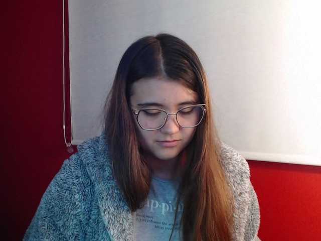 Broadcast screenshots zoe04