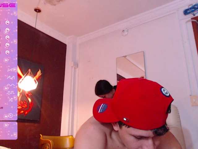 Broadcast screenshots zoeandmaxwell