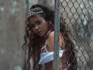 Erotic video chat ZoeHolland